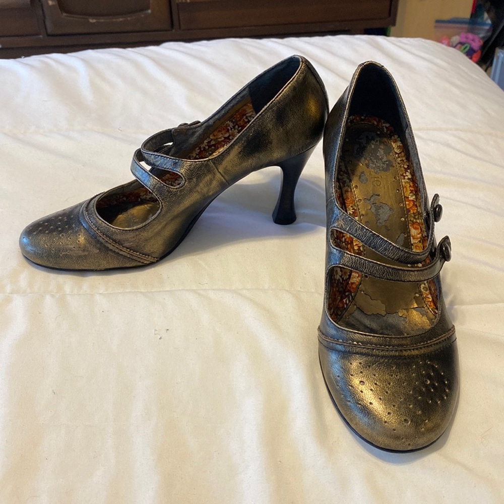 Kenzie heels Size 9
